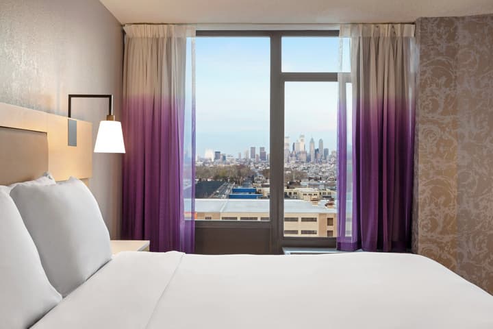 Holiday Inn Philadelphia Arpt-Stadium Area by IHG