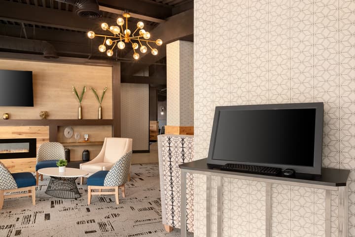 Holiday Inn Philadelphia Arpt-Stadium Area by IHG