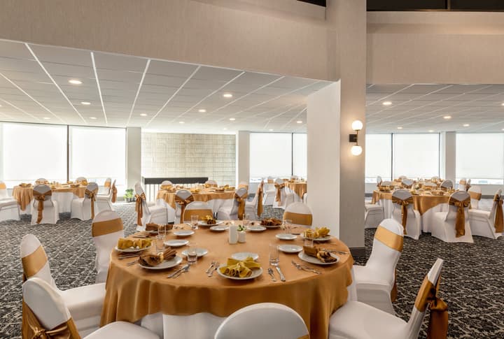 Holiday Inn Philadelphia Arpt-Stadium Area by IHG