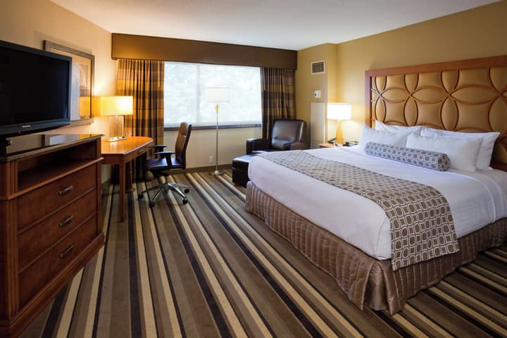 Crowne Plaza Minneapolis West by IHG