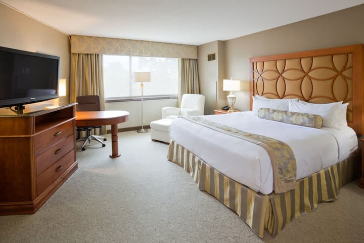 Crowne Plaza Minneapolis West by IHG