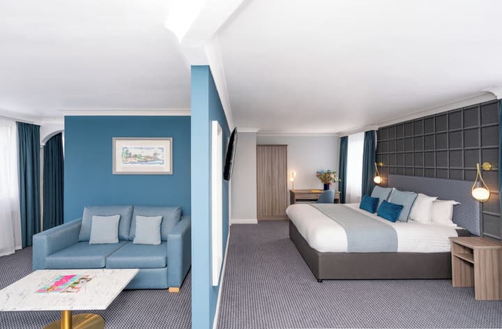 The Bromley Court Hotel