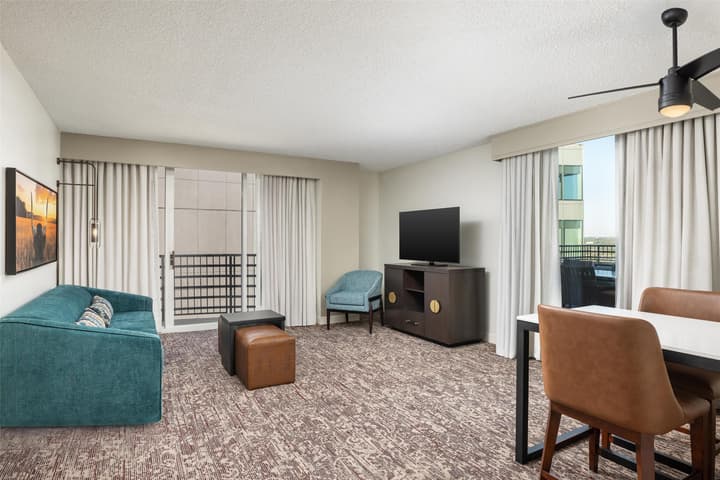 DoubleTree Suites by Hilton Austin Downtown Capitol