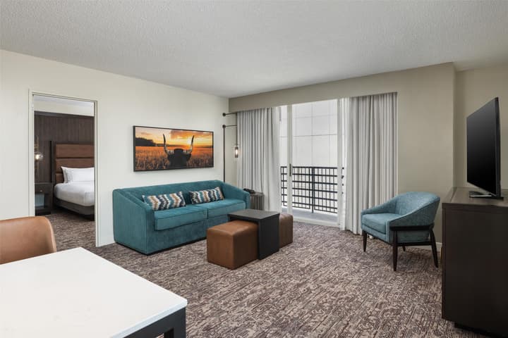 DoubleTree Suites by Hilton Austin Downtown Capitol