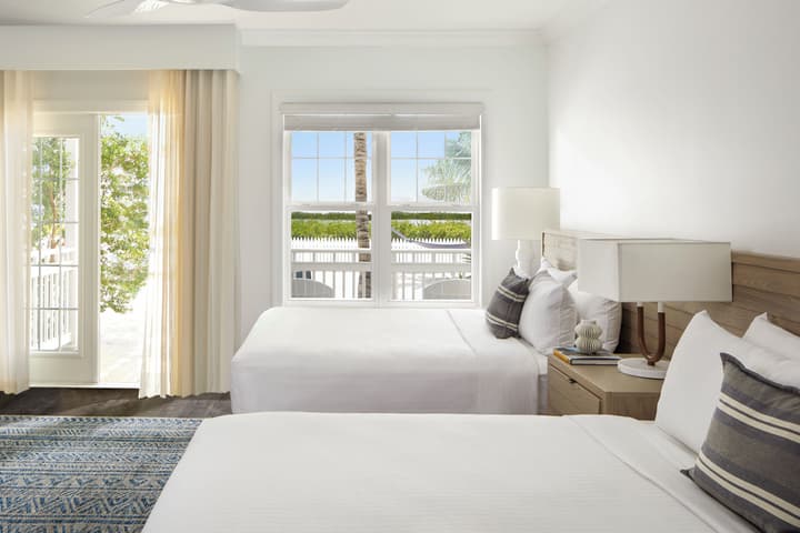 Parrot Key Hotel & Villas