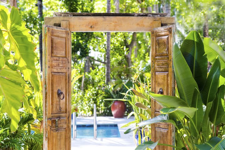 Parrot Key Hotel & Villas