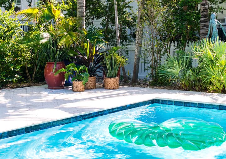 Parrot Key Hotel & Villas