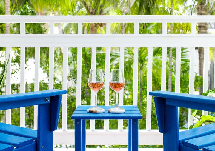 Parrot Key Hotel & Villas