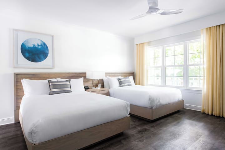 Parrot Key Hotel & Villas