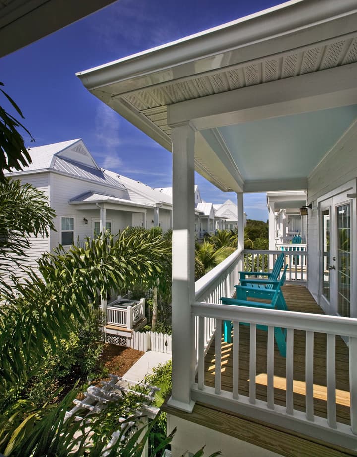 Parrot Key Hotel & Villas
