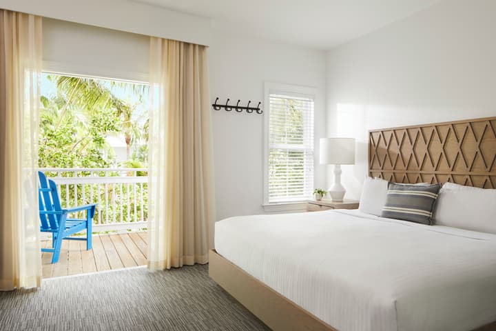 Parrot Key Hotel & Villas