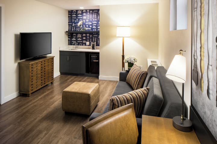 Hotel Indigo Boston Garden by IHG