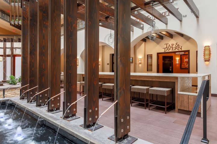 Embassy Suites by Hilton Dallas Love Field
