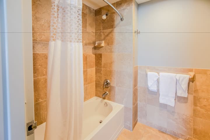 Hampton Inn Pensacola Beach