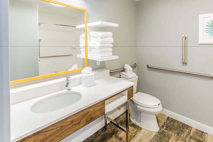Hampton Inn Pensacola Beach