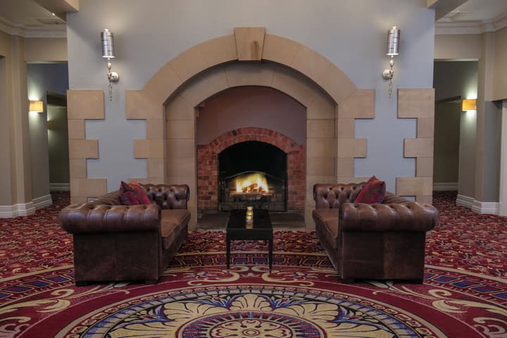 Crabwall Manor Hotel & Spa