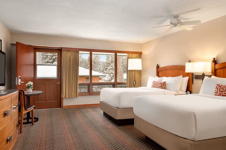 Fairmont Jasper Park Lodge