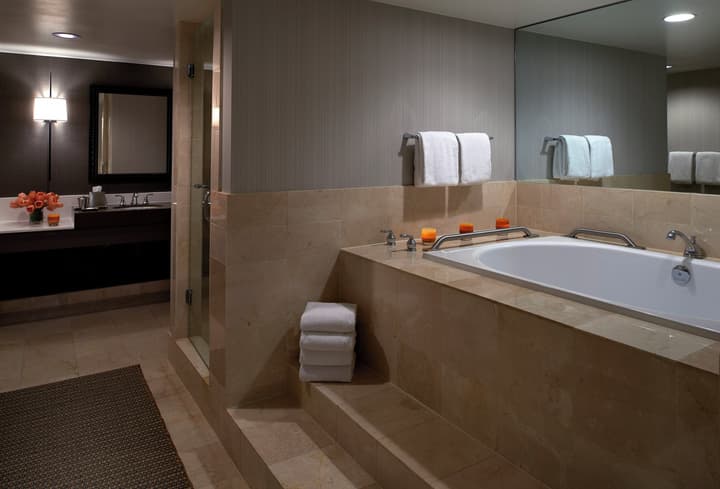 Kimpton Hotel Vintage Seattle by IHG