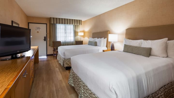 Best Western Plus Las Brisas Hotel