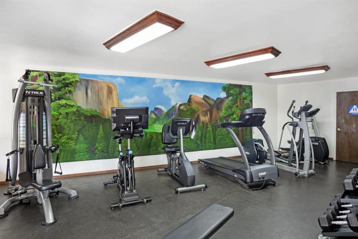 Best Western Plus Yosemite Gateway Inn