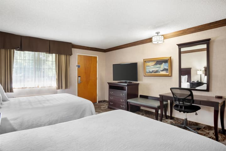Best Western Plus Yosemite Gateway Inn