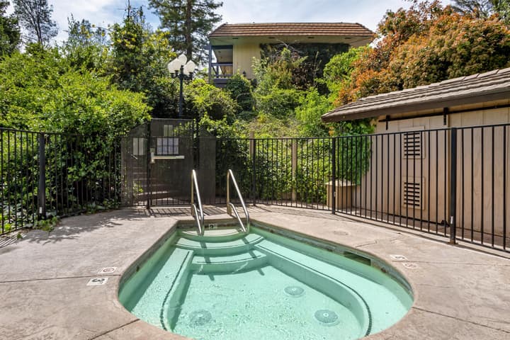 Best Western Plus Yosemite Gateway Inn