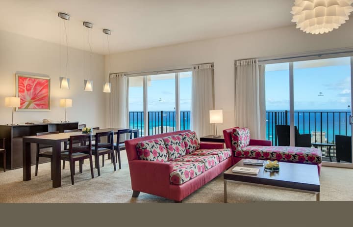 Hilton Waikiki Beach Resort & Spa