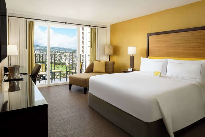 Hilton Waikiki Beach Resort & Spa