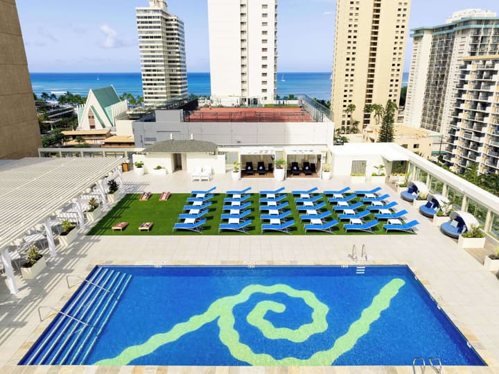 Hilton Waikiki Beach Resort & Spa