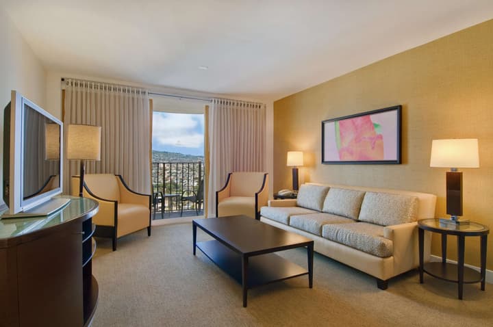 Hilton Waikiki Beach Resort & Spa