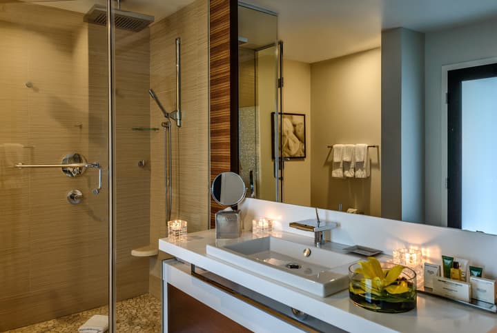 Hilton Waikiki Beach Resort & Spa