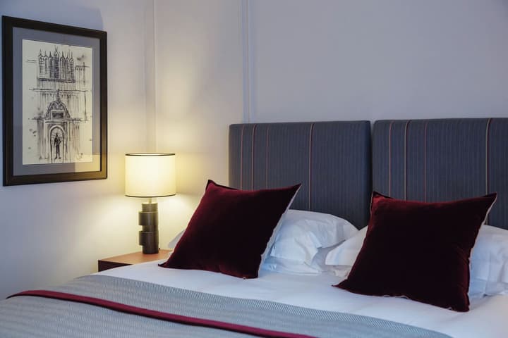 Old Parsonage Hotel