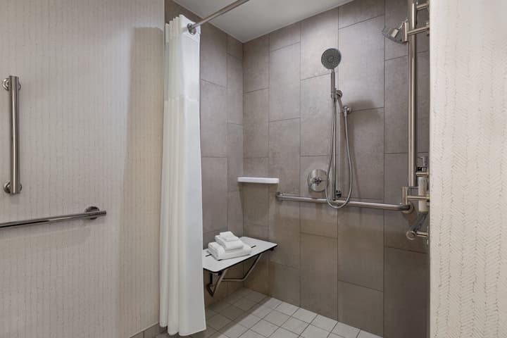 Holiday Inn Nashville Downtown - Stadium by IHG