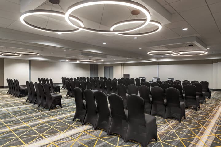 Holiday Inn Nashville Downtown - Stadium by IHG