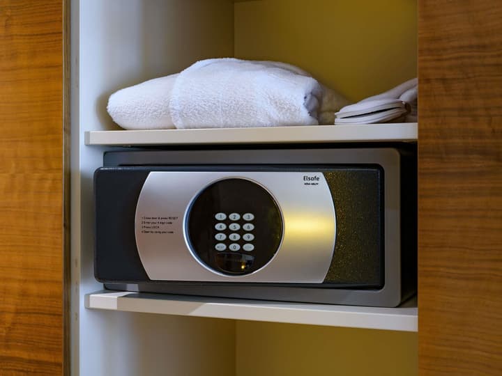 Mövenpick Hotel Geneva