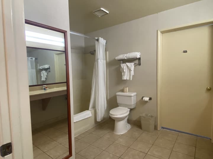 Ramada by Wyndham Los Angeles/Koreatown West