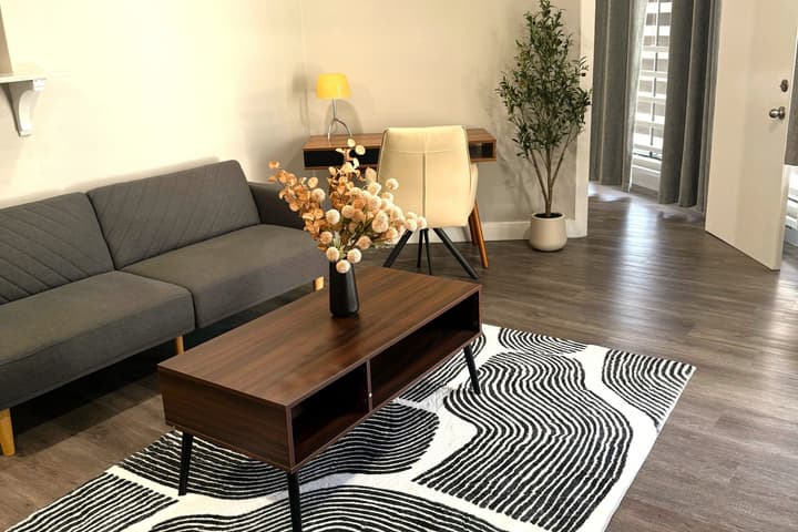 Ramada by Wyndham Los Angeles/Koreatown West