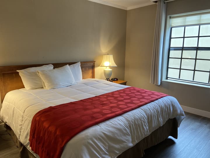 Ramada by Wyndham Los Angeles/Koreatown West