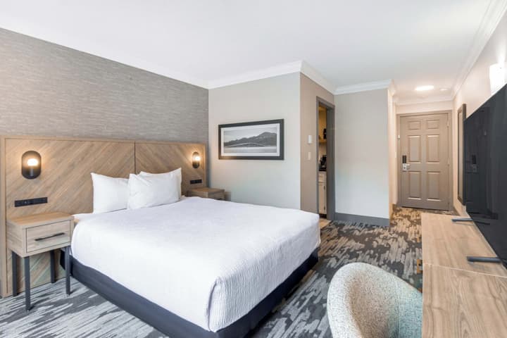 Sandman Hotel & Suites Kelowna