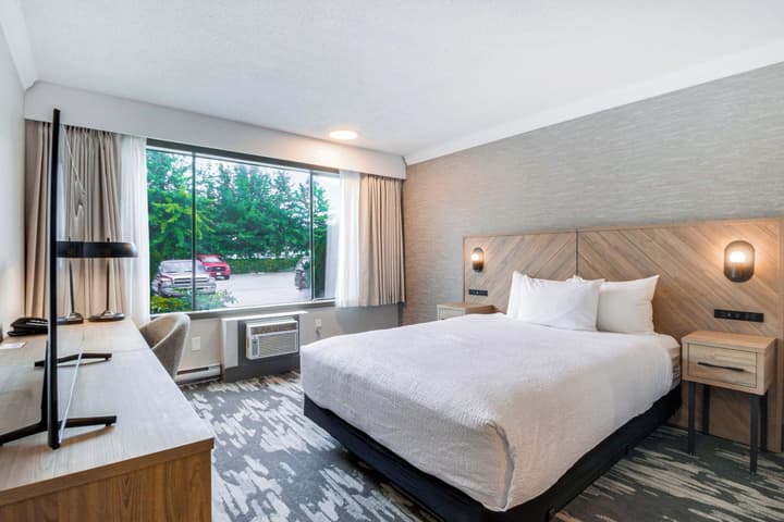 Sandman Hotel & Suites Kelowna