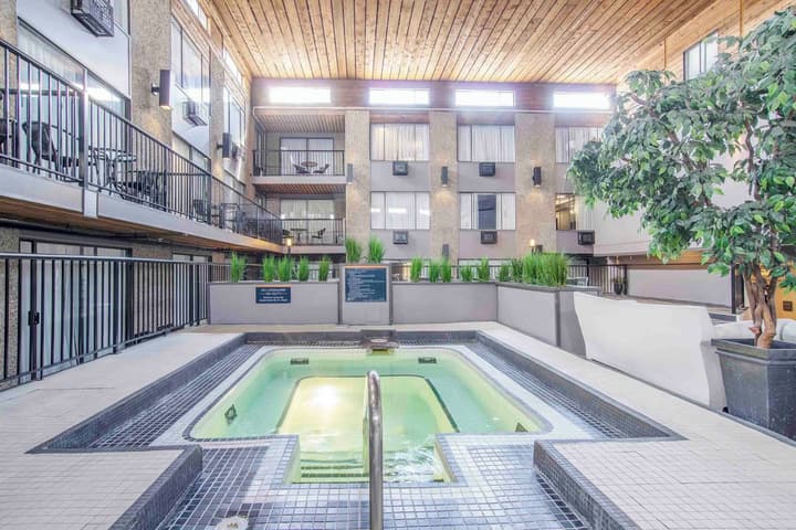 Sandman Hotel & Suites Kelowna