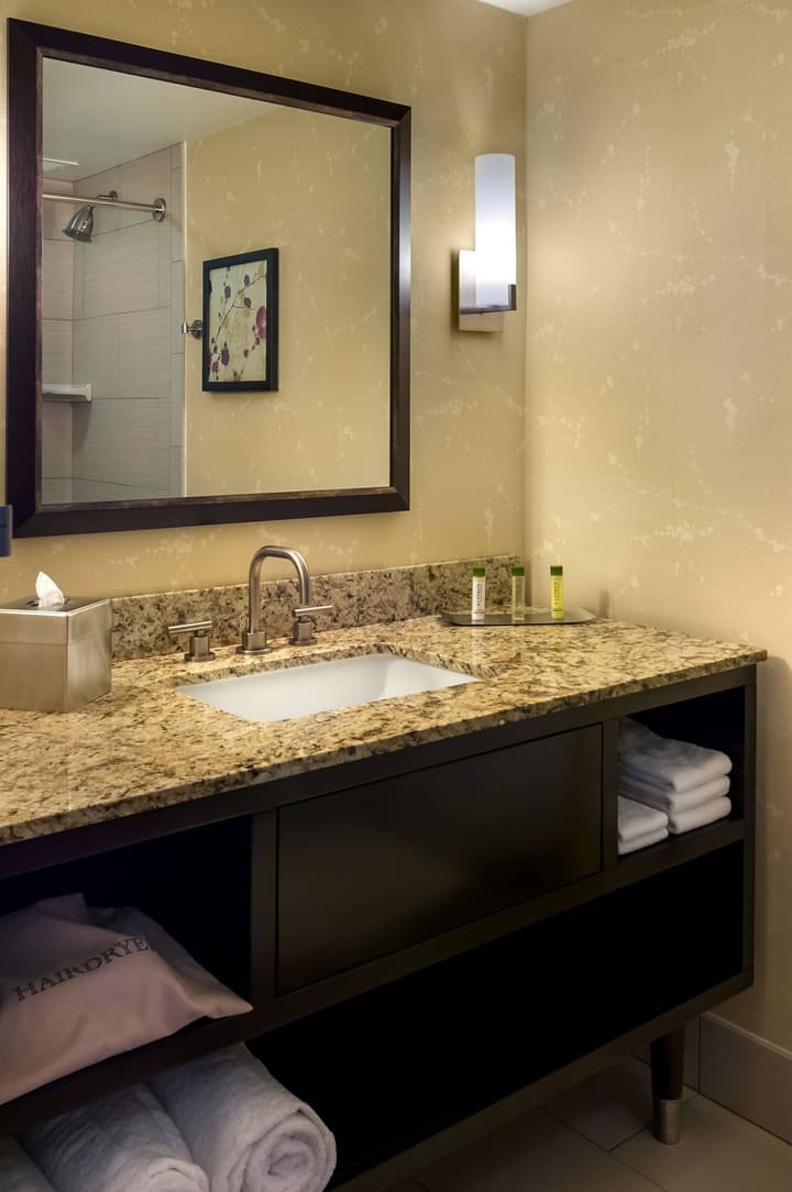 DoubleTree by Hilton Hotel Los Angeles Downtown