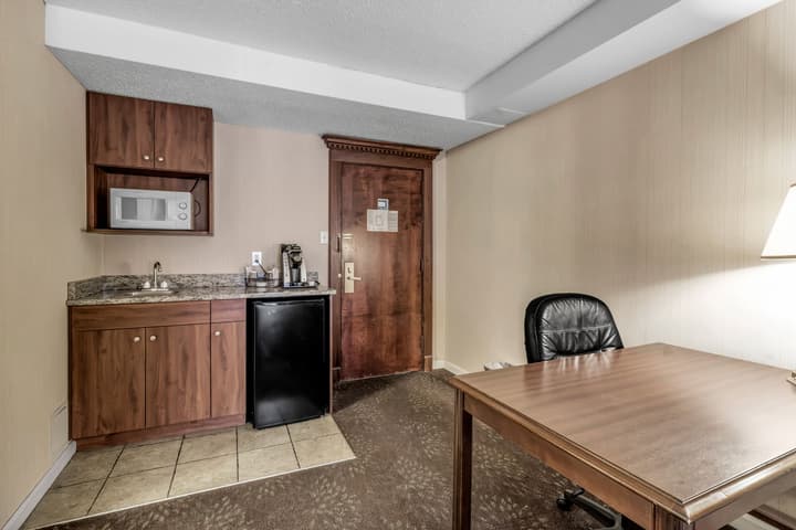 Buffalo Airport Hotel