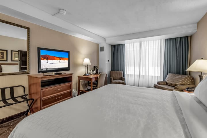 Buffalo Airport Hotel