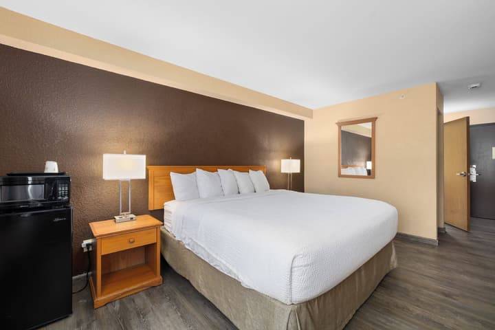 Ramada by Wyndham Portland