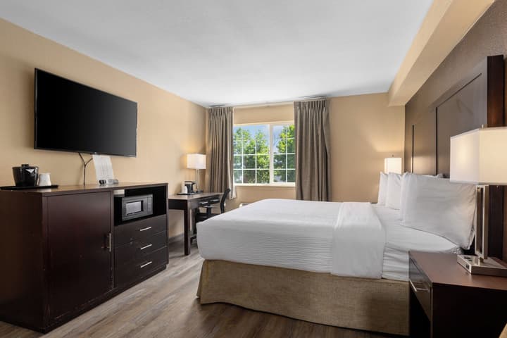 Ramada by Wyndham Portland