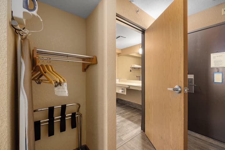 Ramada by Wyndham Portland