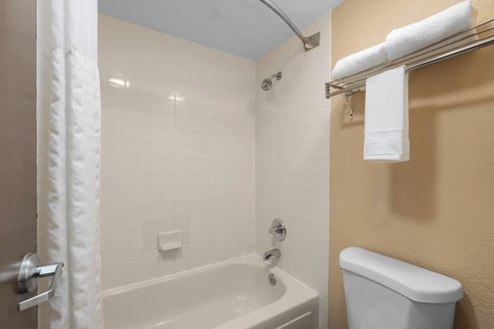 Ramada by Wyndham Portland