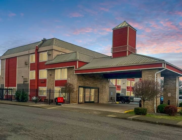 Ramada by Wyndham Portland