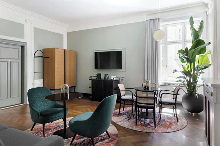 Hotel Astoria Vienna, Curio Collection by Hilton